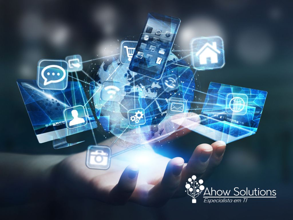 Profissional realizando suporte técnico em escritório moderno, representando empresas de TI em Sorocaba que oferecem soluções em tecnologia para empresas locais.